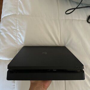 PS4 Slim
